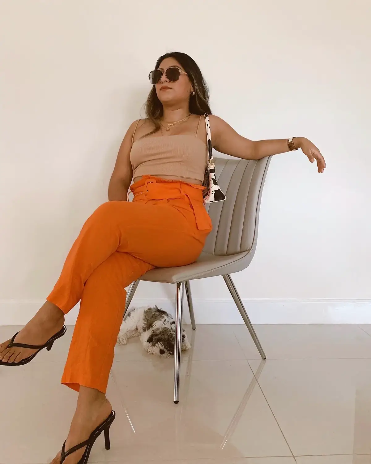 How To Wear Orange Pants + Outfit Ideas - sofiasolisb